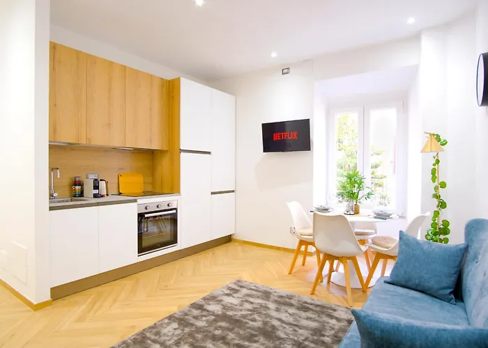 Elegantis Gracchi - Your Chic Retreat In - Vatican Area Рим